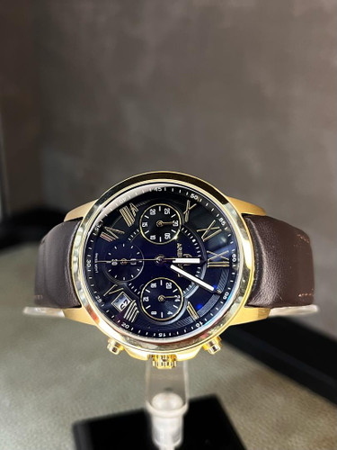 ساعت زنانه اریس گلد سه موتوره فول استیل بند چرمی اورجینال