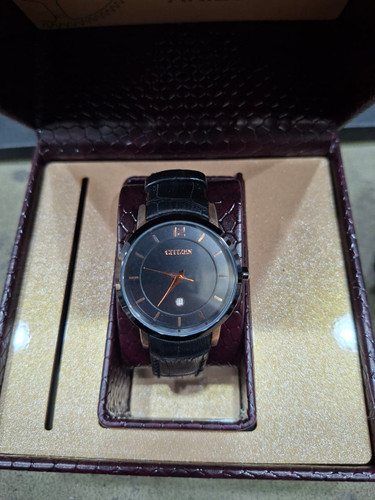 ساعت مچی زنانه سیتیزن بند چرمی کلاسیک